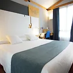 Dorma El Coloquio Otel