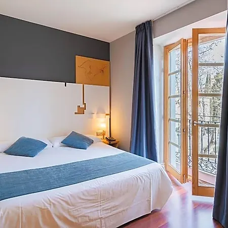 Dorma El Coloquio 4*