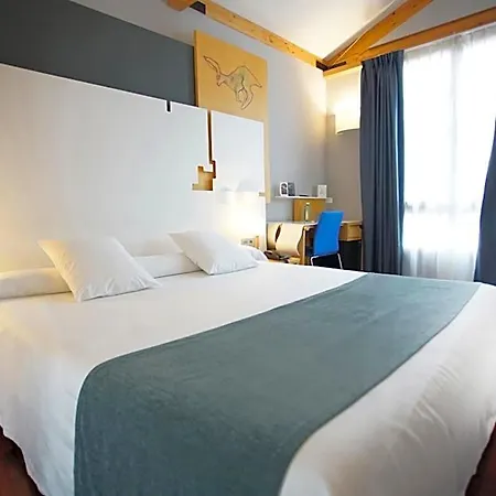 Dorma El Coloquio 4*