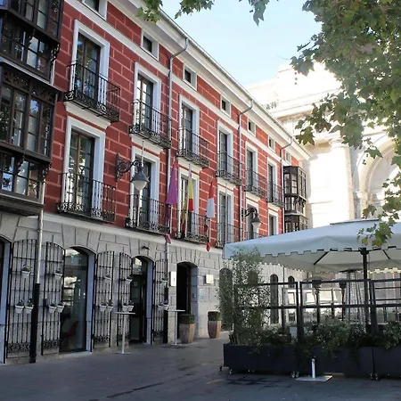 Dorma El Coloquio 4*