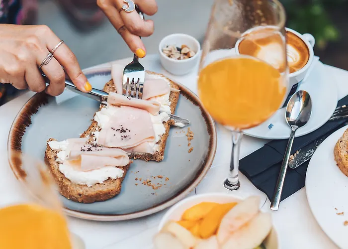 호텔 El Coloquio 4*