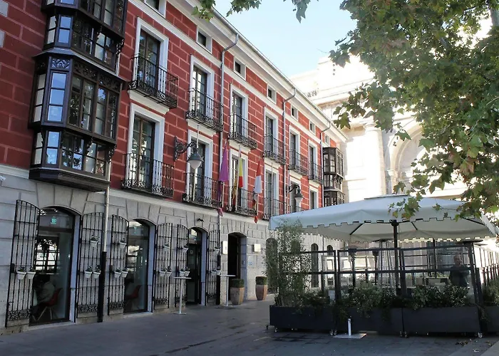 Dorma El Coloquio 4*